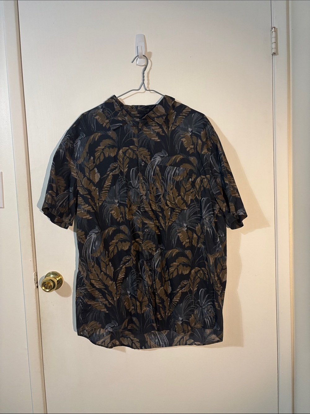 H&M Men's XL Short-Sleeve Multi-Colour Tropical Print Button-Down Shirt